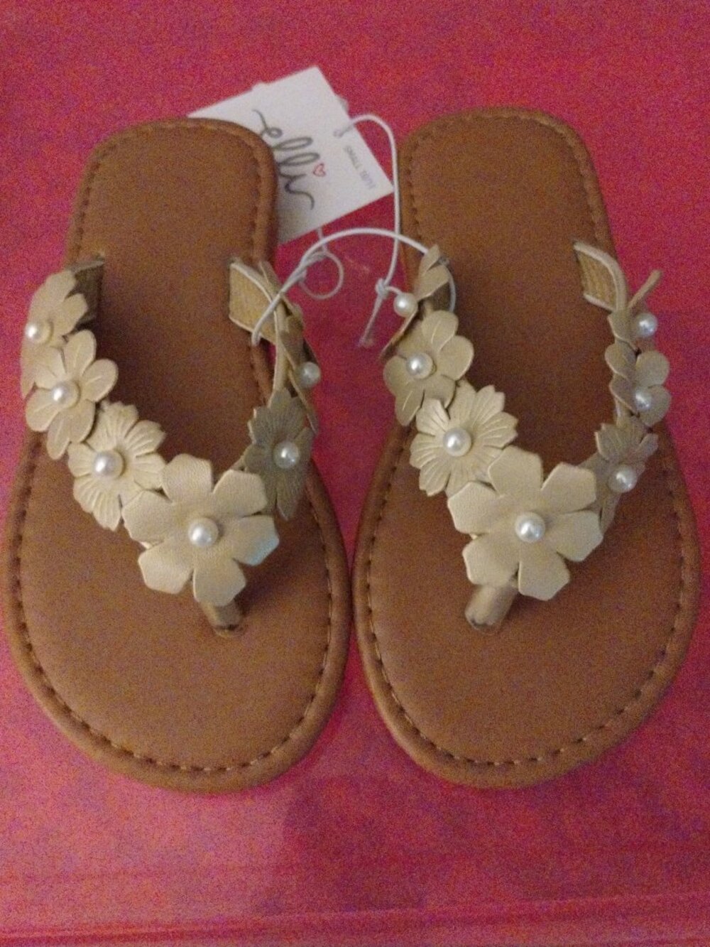Elli ( girl) gold sandals with flowers